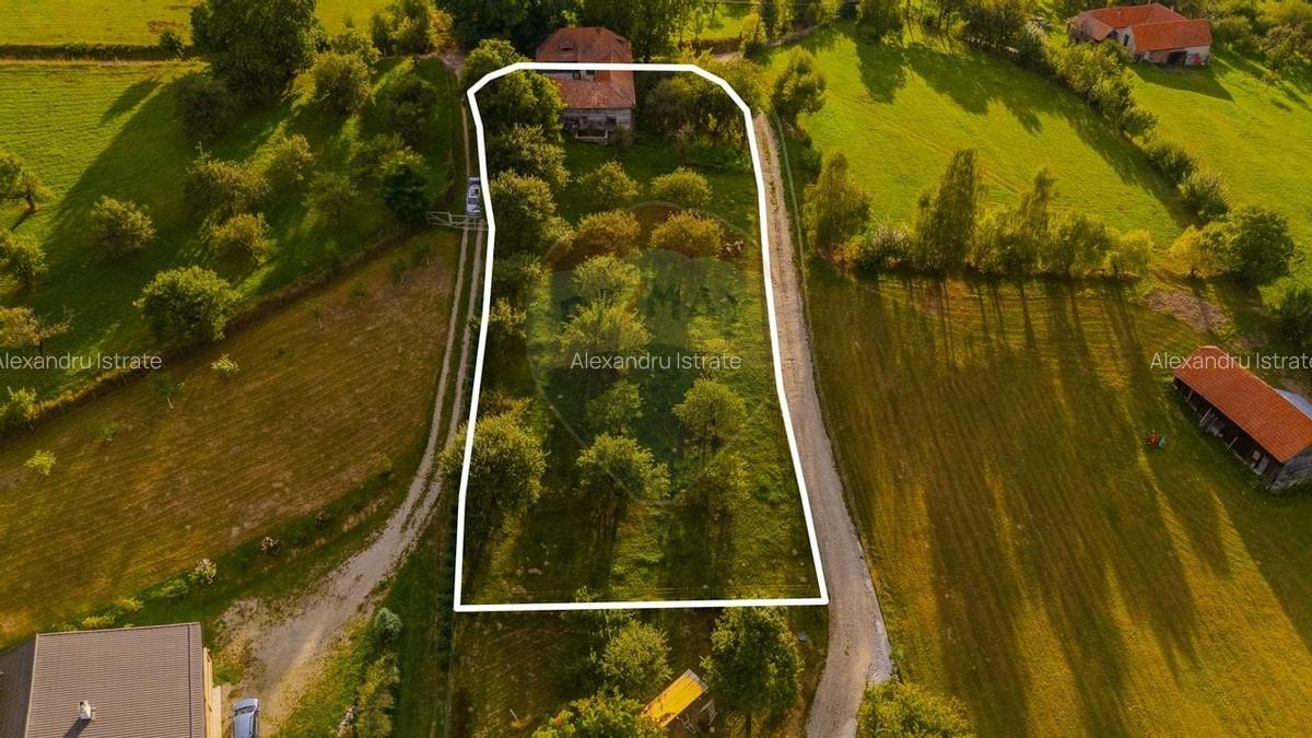 Teren intravilan cu PRIVELISTE UNICA |BRAN, BV| 3,000mp | COMISION 0 | - 2