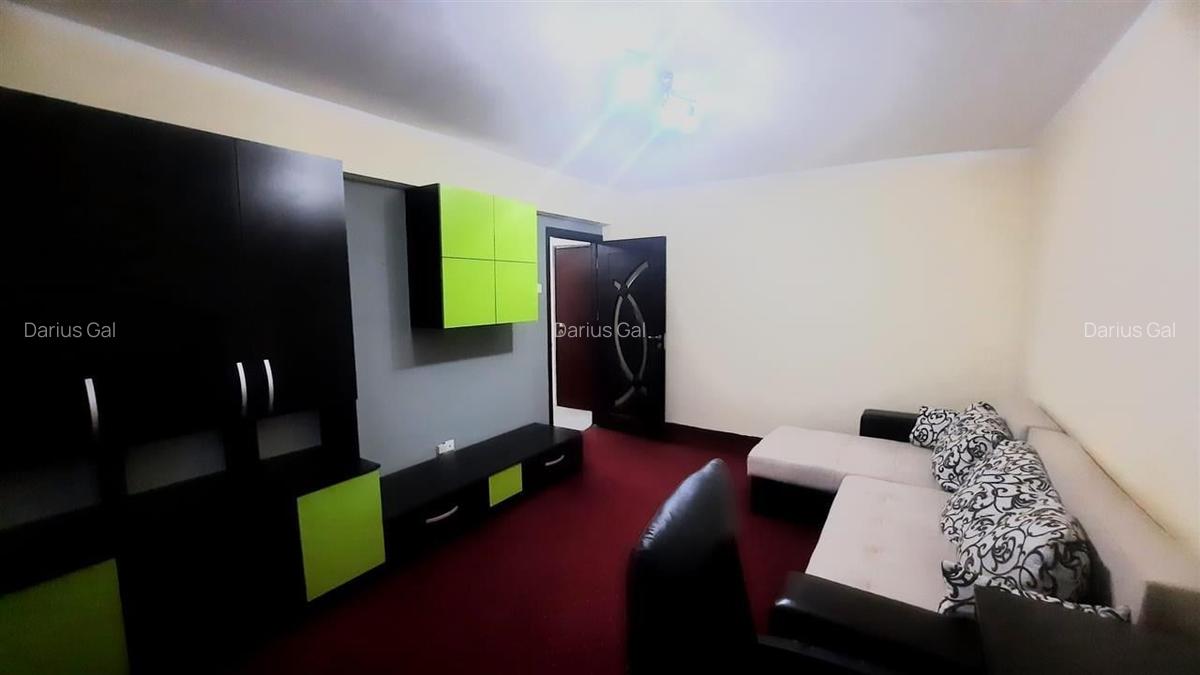 Apartament cu 3 camere decomandat în Rogerius - 2