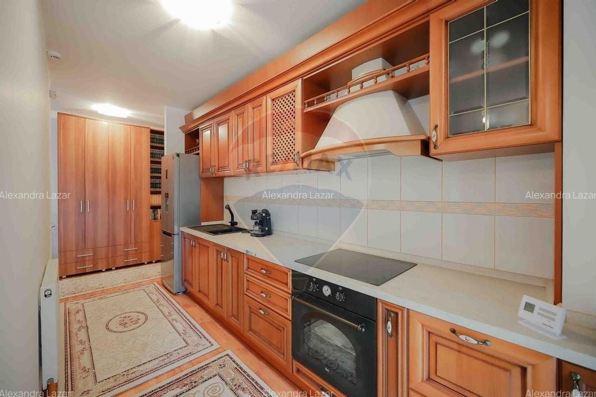 Apartament de Vanzare cu 3 Camere, Terasa de 32mp si Parcare Subterana - 16