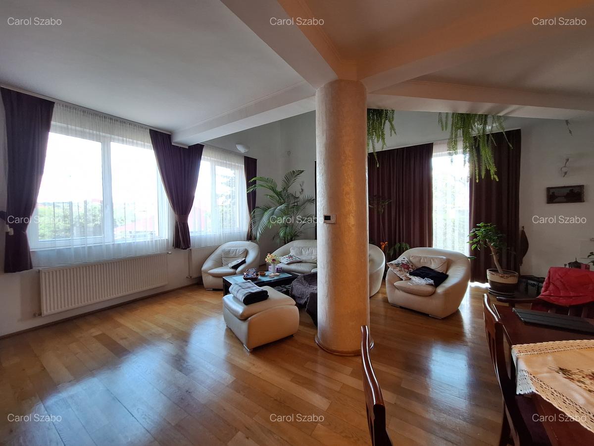 Casă cu 5 camere în Central - 5