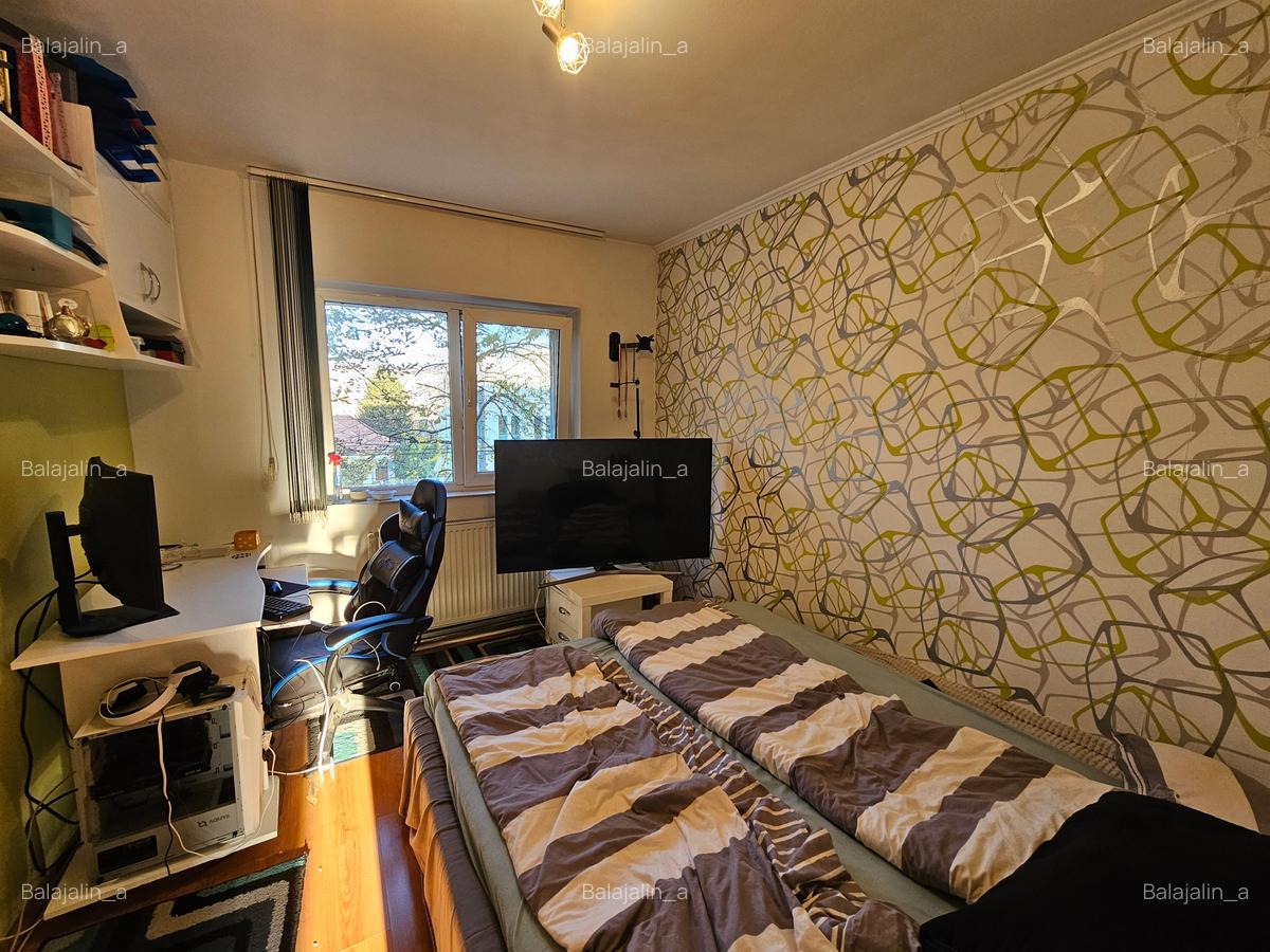 Apartament 4 camere, 2 băi, 2 balcoane, et. 2/4, Timișoara, Calea Torontalului - 10