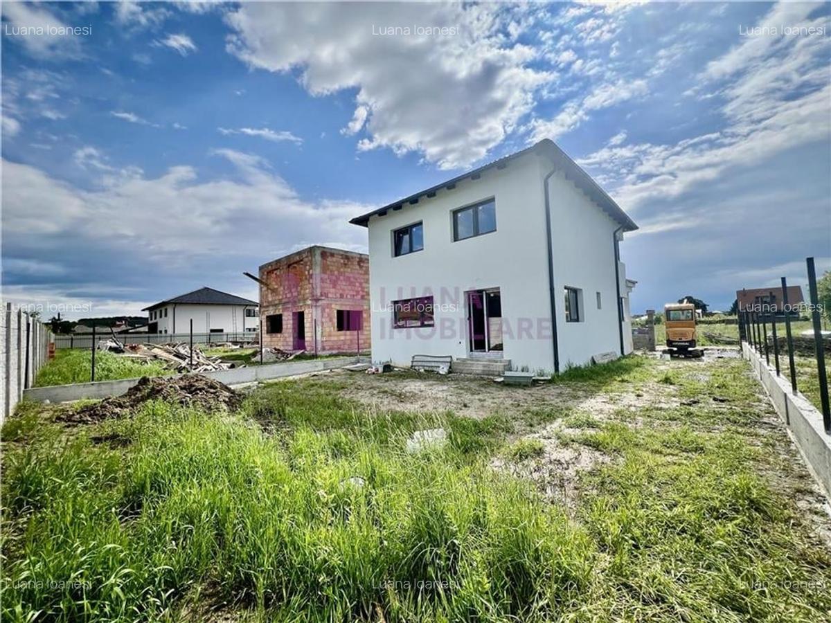 Casa individuala de vanzare | predare la alb | teren 284 mp | Cristian - 12