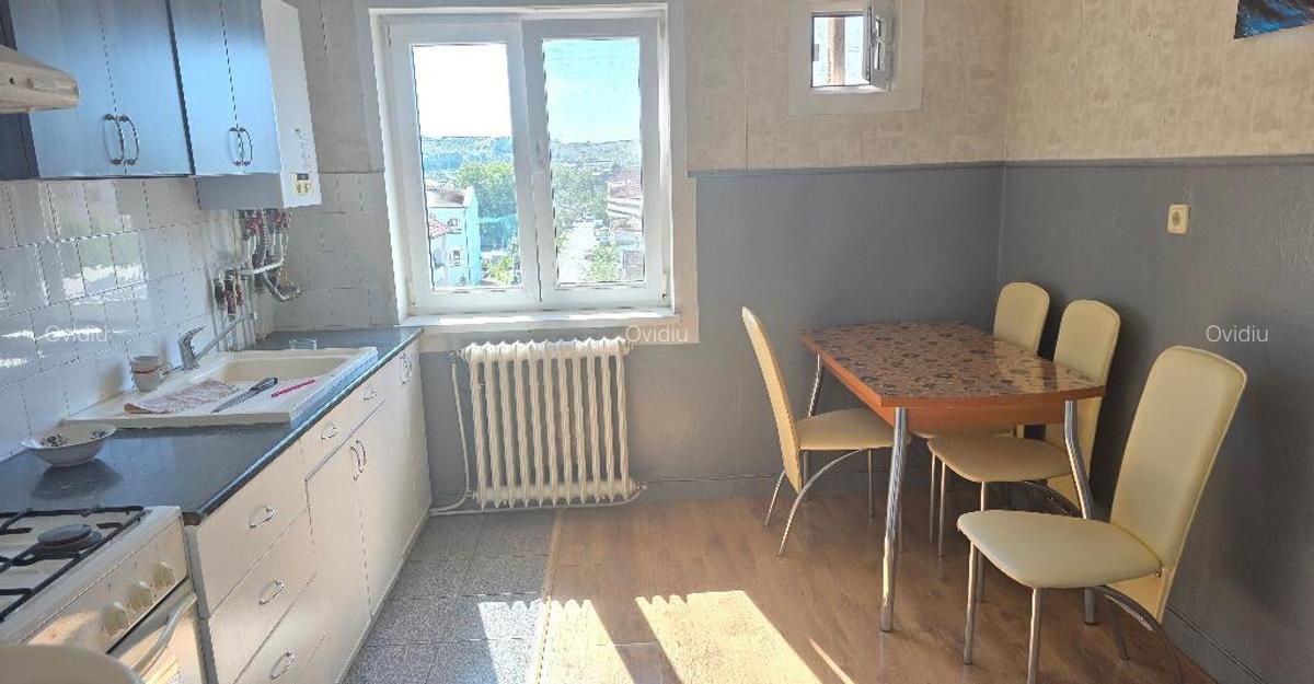 Vand apartament 2 camere decomandat in Deva, Balcescu, 22 Decembrie - 7