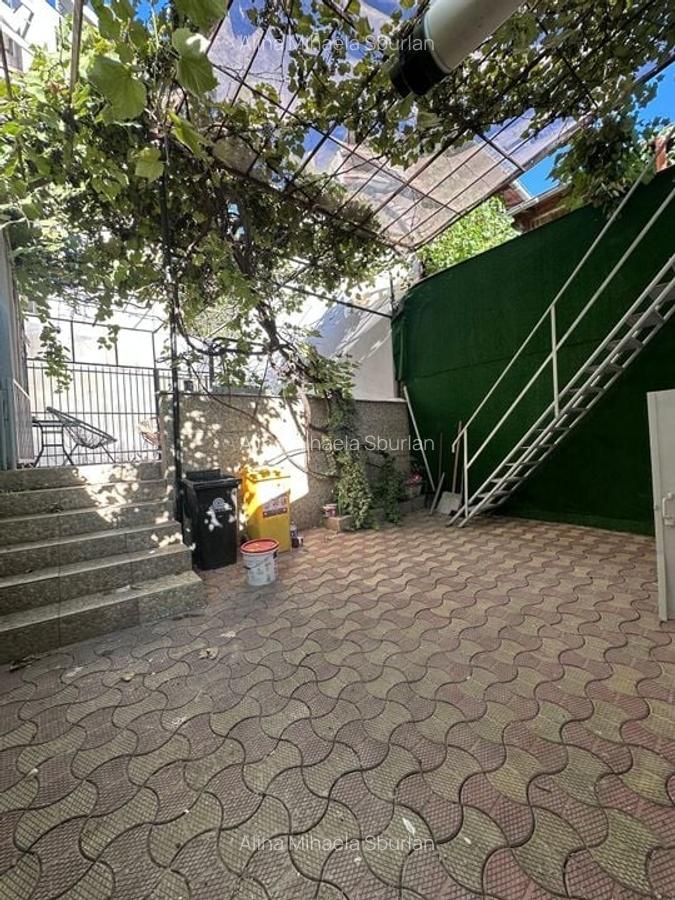 Casă de vânzare - Constanța, zona Trocadero - 210.000 EUR negociabil - 2