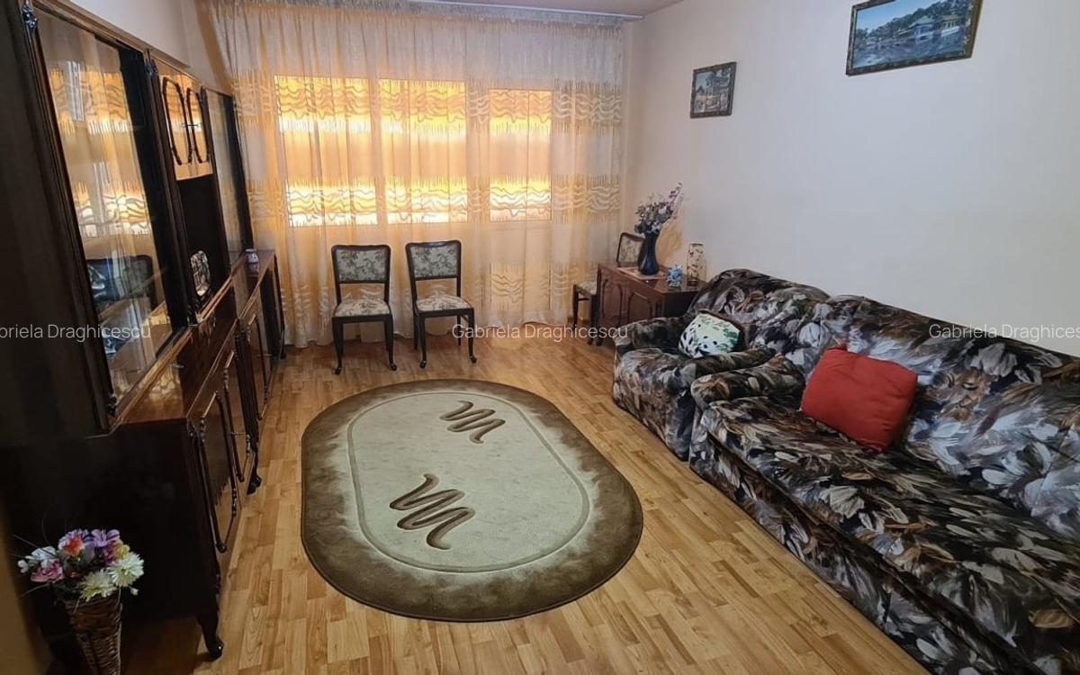 Apartament cu 3 camere decomandat, mobilat în Colentina - 1