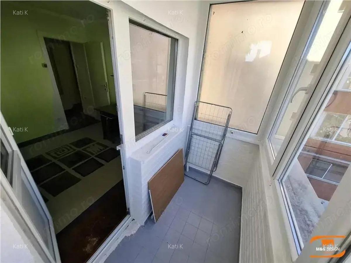 2camere decomandat, et 2, Complex Studentesc, se accepta cu catel - 12