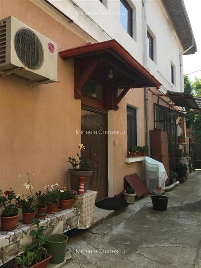 Apartament cu 3 camere circular în 13 Septembrie - 20