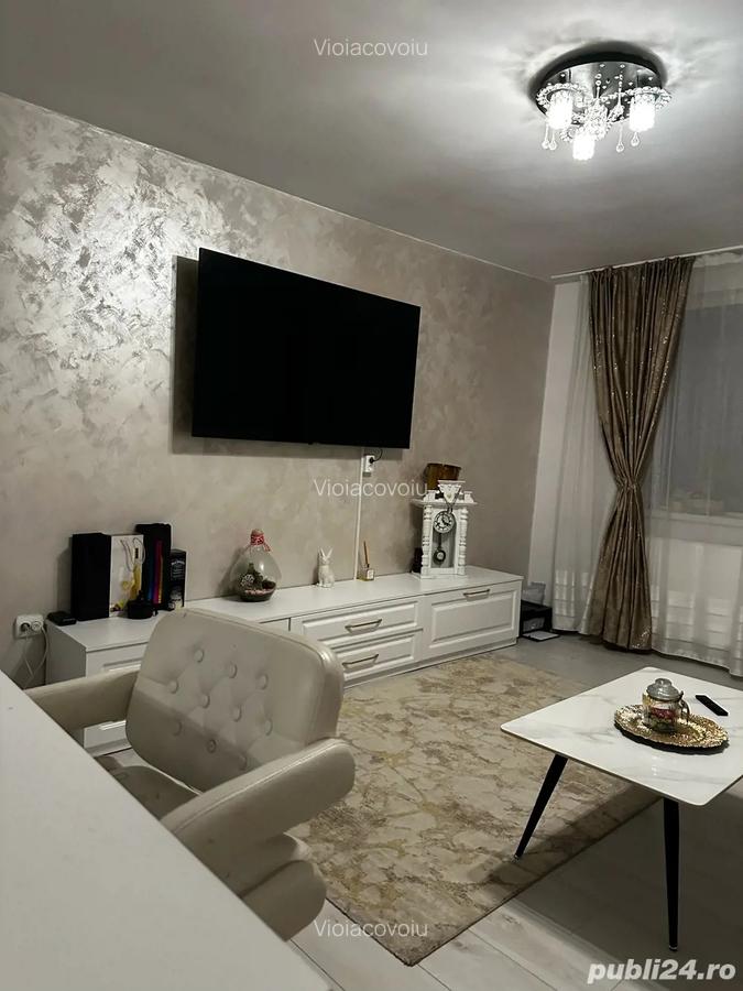 Vand apartament 3 camere - zona Liceu Economic - 2 Vand apartament 3 camere - zona Liceu Economic - 2