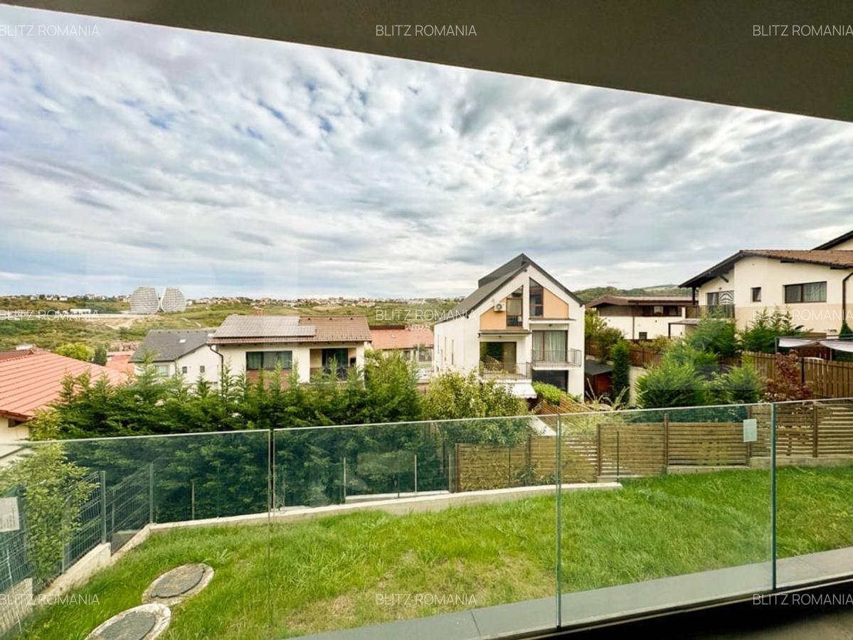 Casa semifinisata cu curte de 357 mp, 159,2 mp utili si priveliste superba - 1 Casa semifinisata cu curte de 357 mp, 159,2 mp utili si priveliste superba - 1