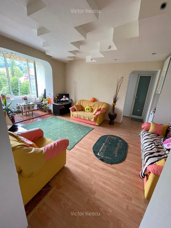 Apartament cu 3 camere decomandat în Clăbucet - 2