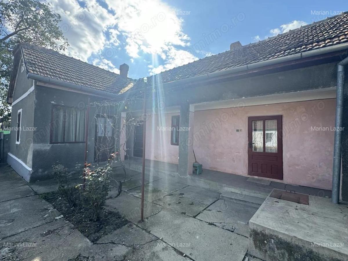 Casa de vanzare in Tisa Noua, teren generos - 18
