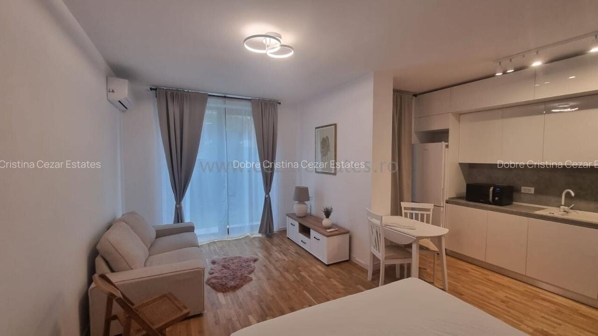 BANEASA JANDARMERIEI STEJARII THE IVY STUDIO MOBILAT - 1