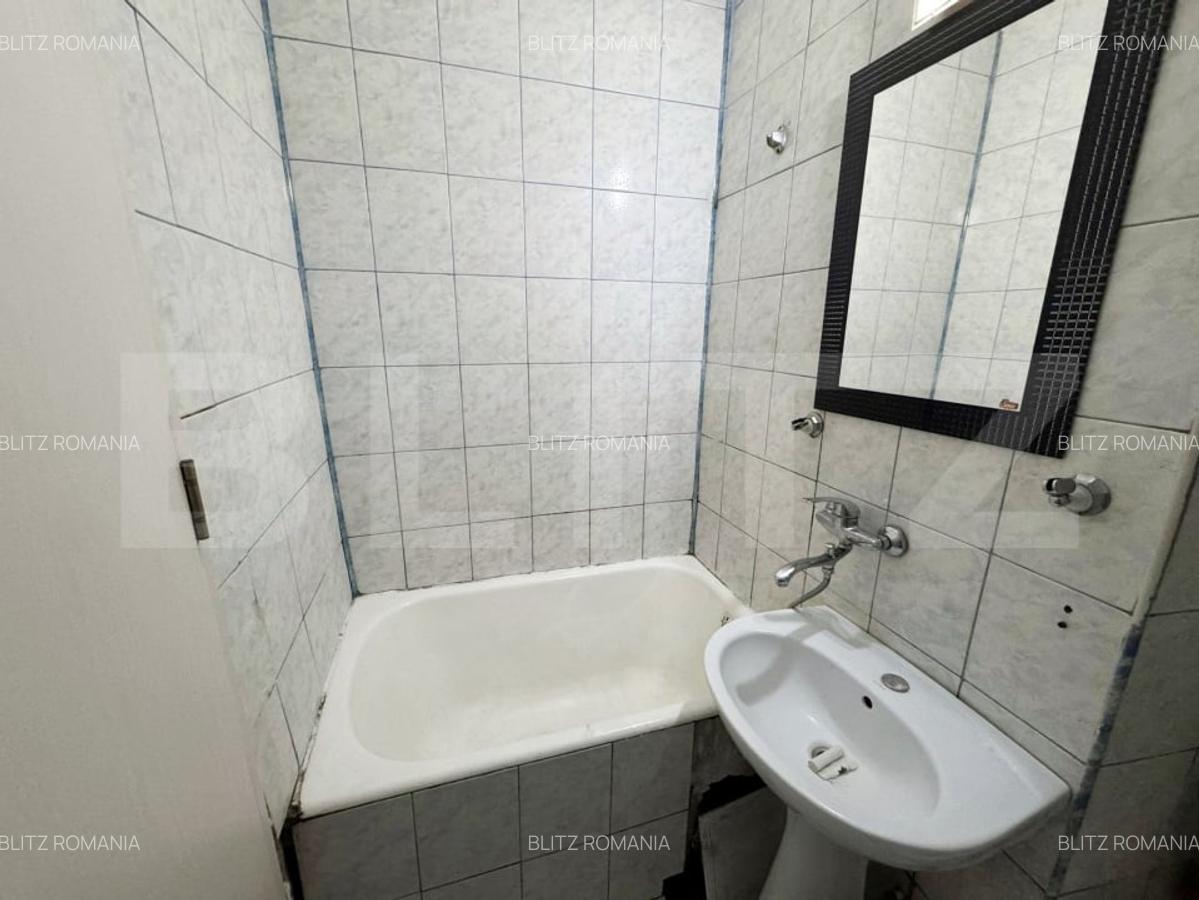 Garsoniera, etajul 1, zona Materna, cartierul Craiovita Noua - 5