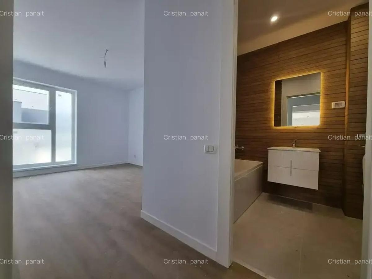Apartament cu 3 camere decomandat în Dristor - 2