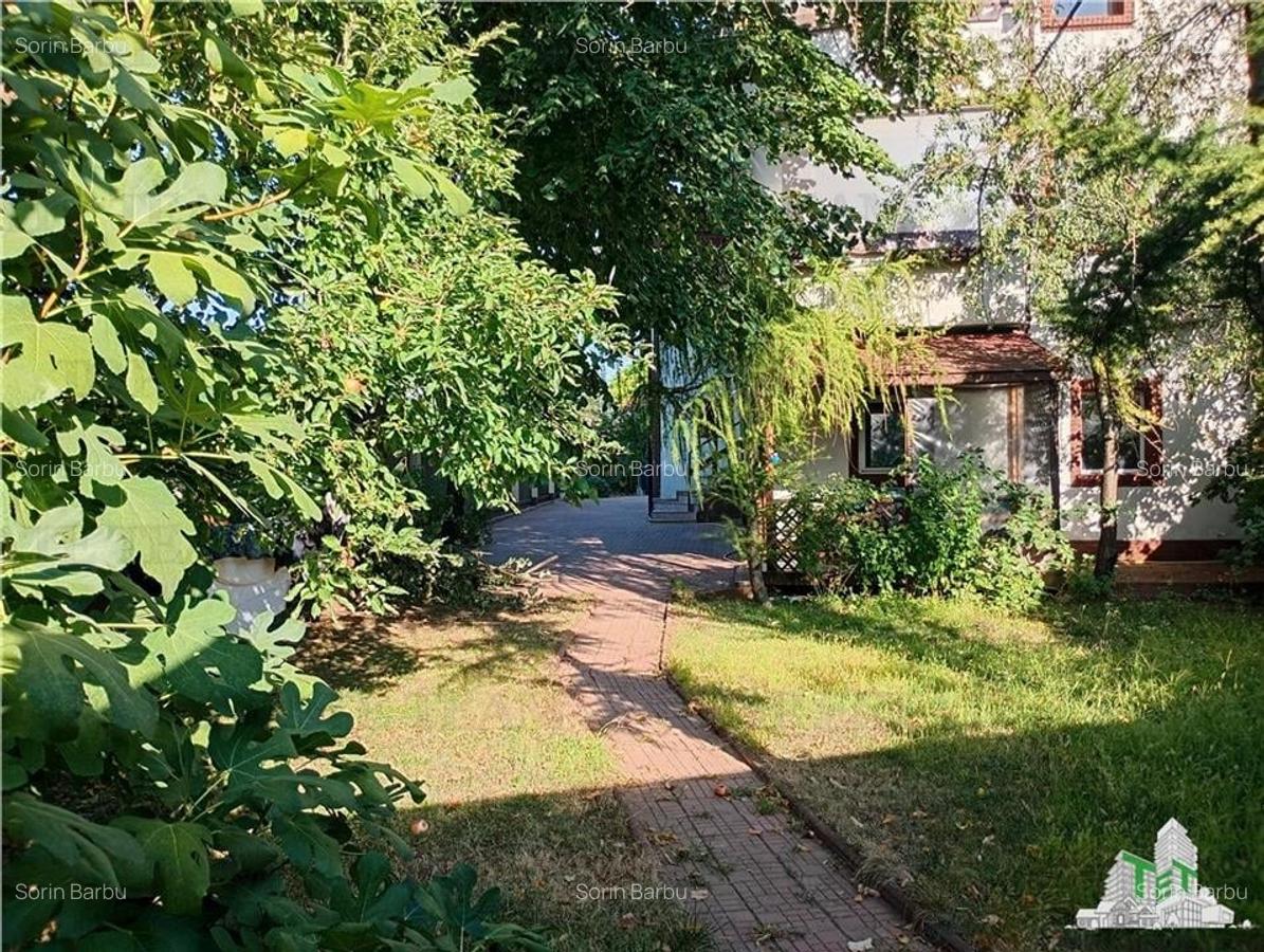 Vila superba,  zona Brancoveanu-Luica, cu 6 camere si teren de 550 de metri - 2