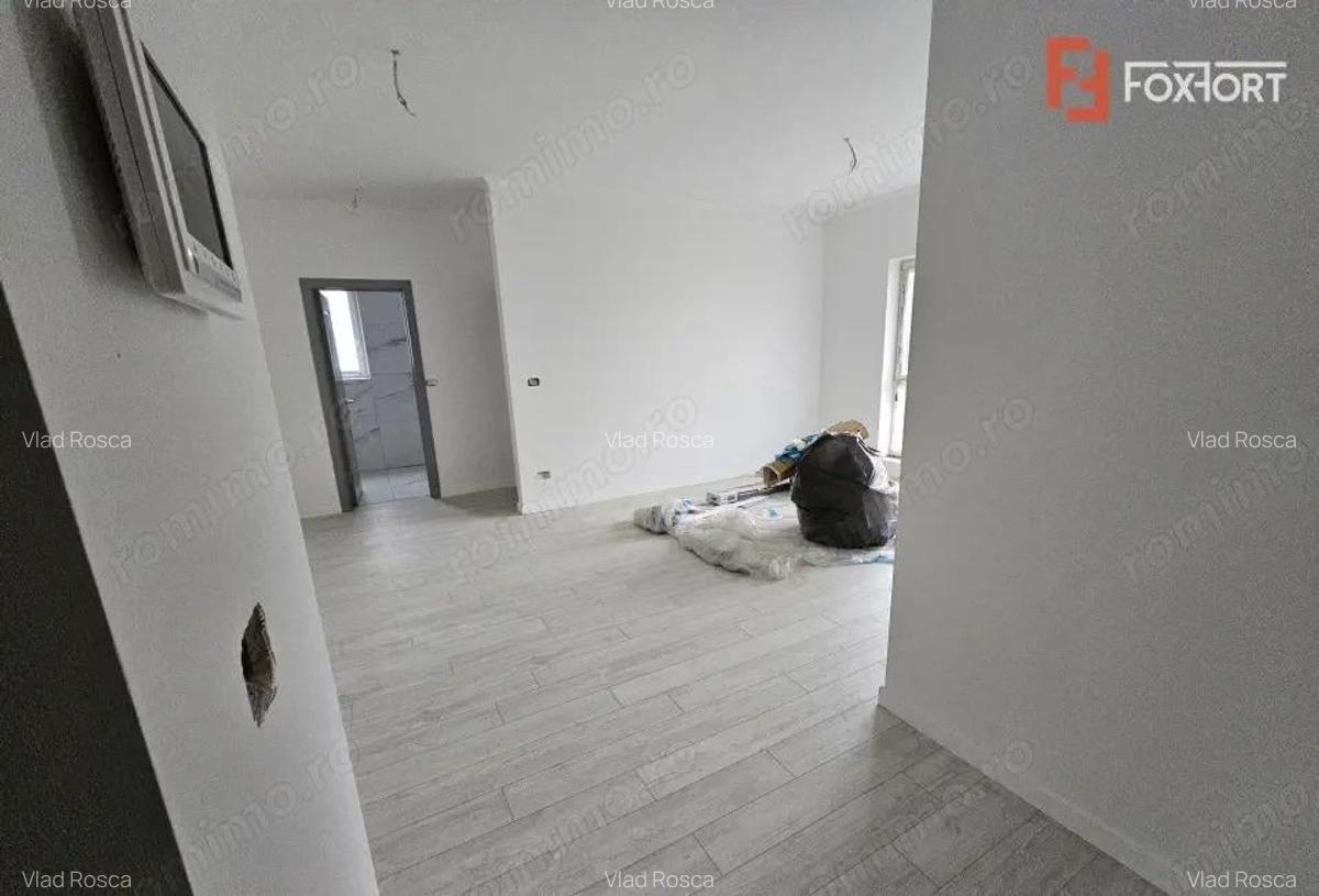 Apartament cu 3 camere de vanzare in Arad, zona Gradiste - 3