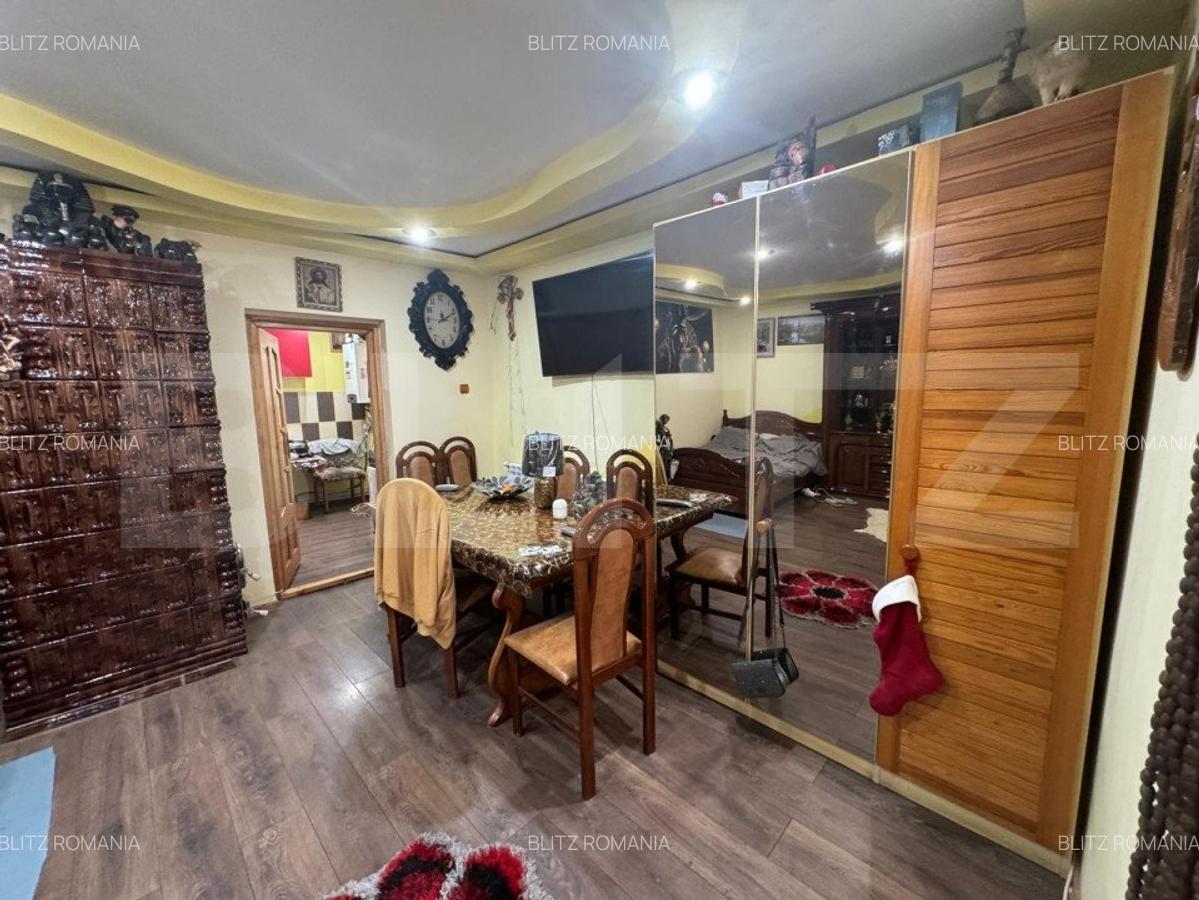Casa , 2 camere, 55mp, + teren 43mp, zona centrala - 5