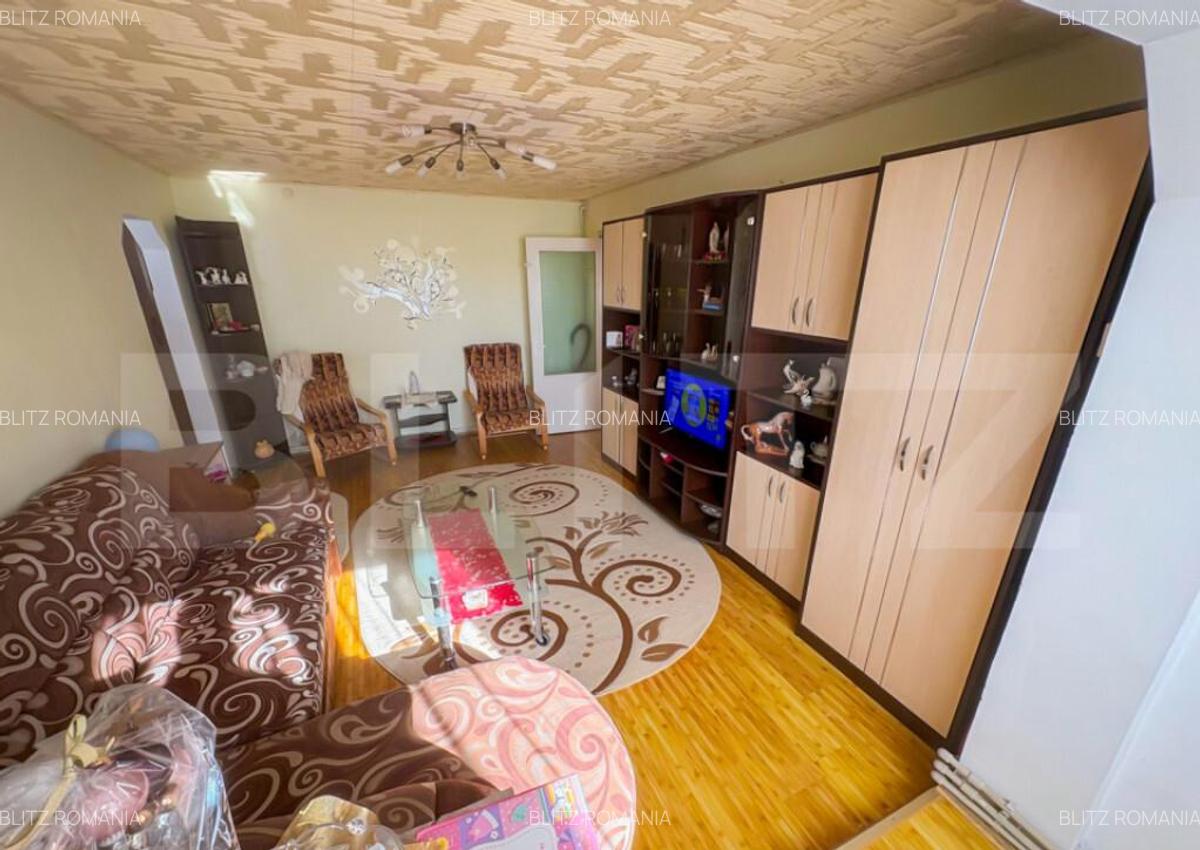 Apartament 2 camere Semi-decomandat Hunedoara - 2