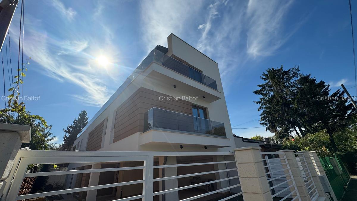 Apartament cu 3 camere semidecomandat în Bucureștii Noi - 2