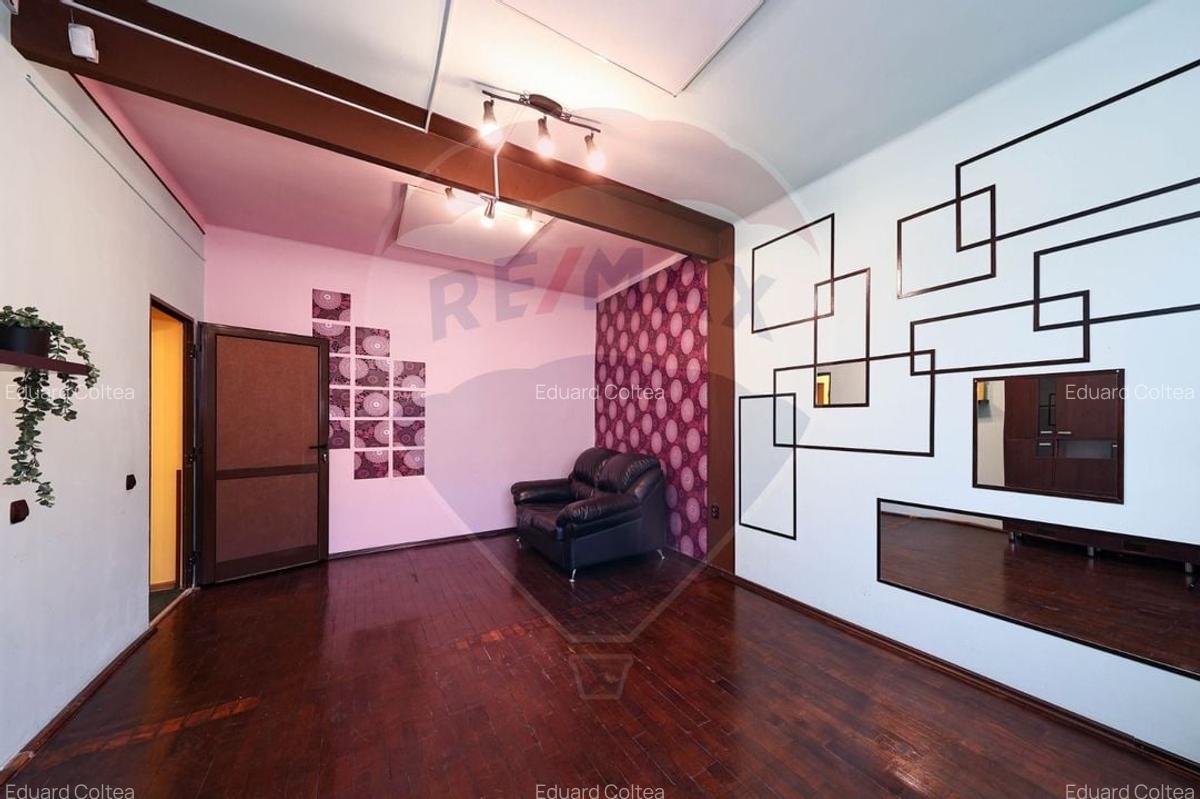 Apartament cu 2 camere decomandat în Calea București - 9