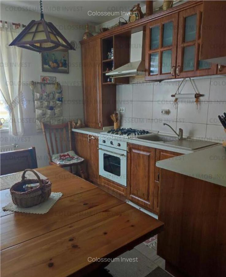 Apartament 2 camere, decomandat - zona Sanpetru - 4