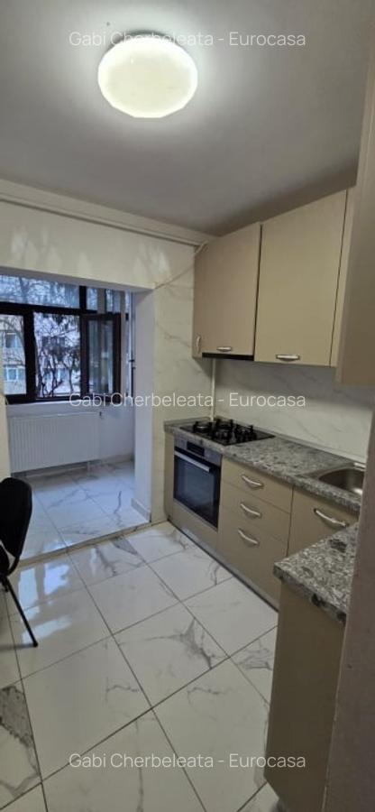 3 camere Popa Sapca etaj 1 - 1