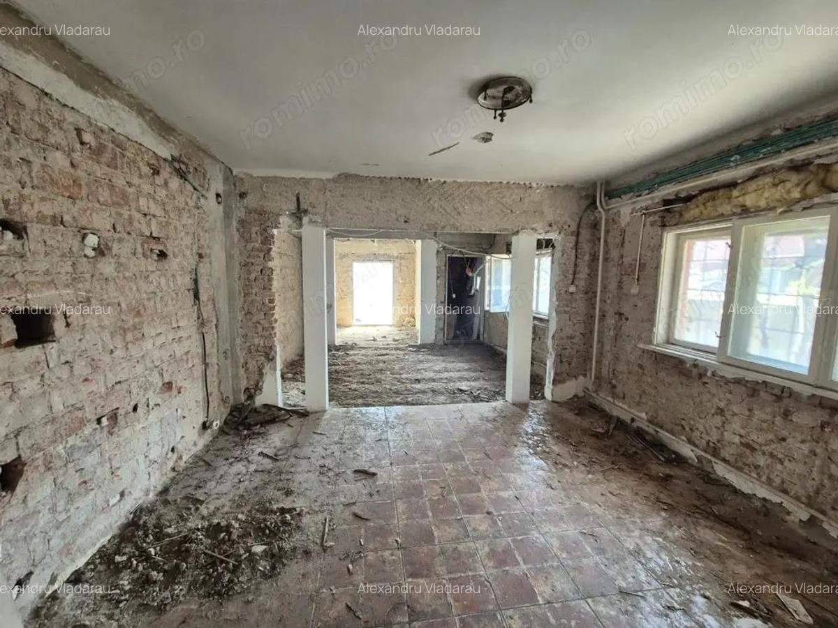 Casa S+P+1+Pod - 210,73 mp + teren 176 mp - zona Baicului - Gara Obor - 14