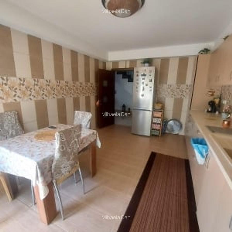 Casa individuala de vanzare- zona Fundeni - 25