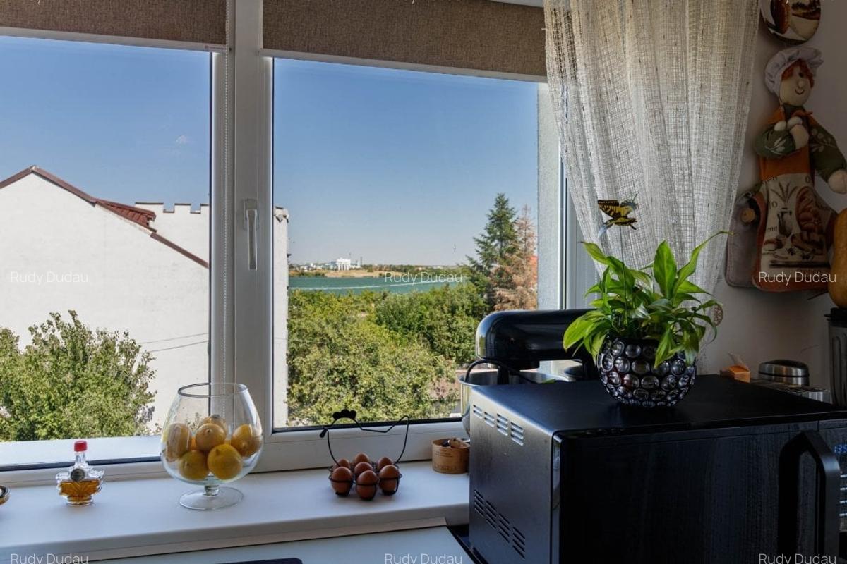 Cladire Moderna, Ideala pentru Locuinta sau Afacere, cu Terasa Panoramica - 2