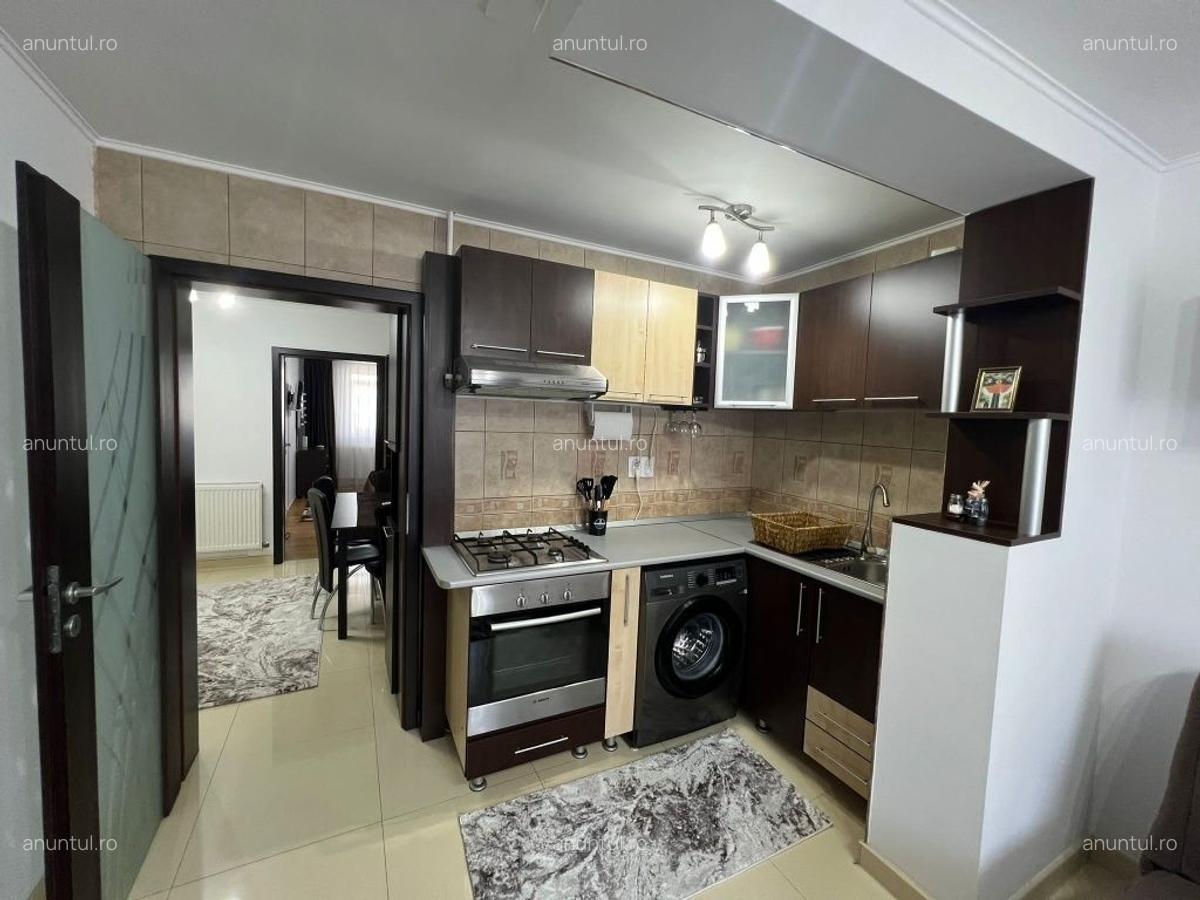 Lacul Tei, Maica Domnului aproape Parcul Circului - 3