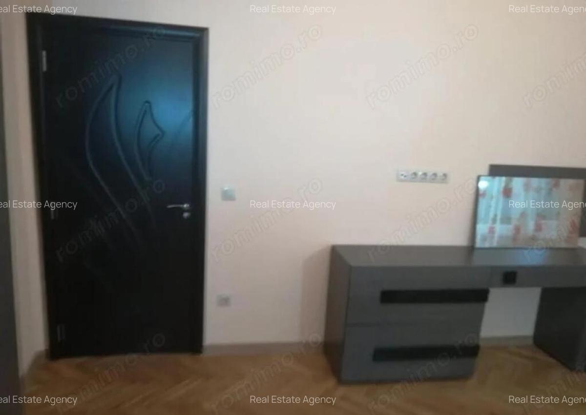 3 camere in Spitalul Judetean - 2