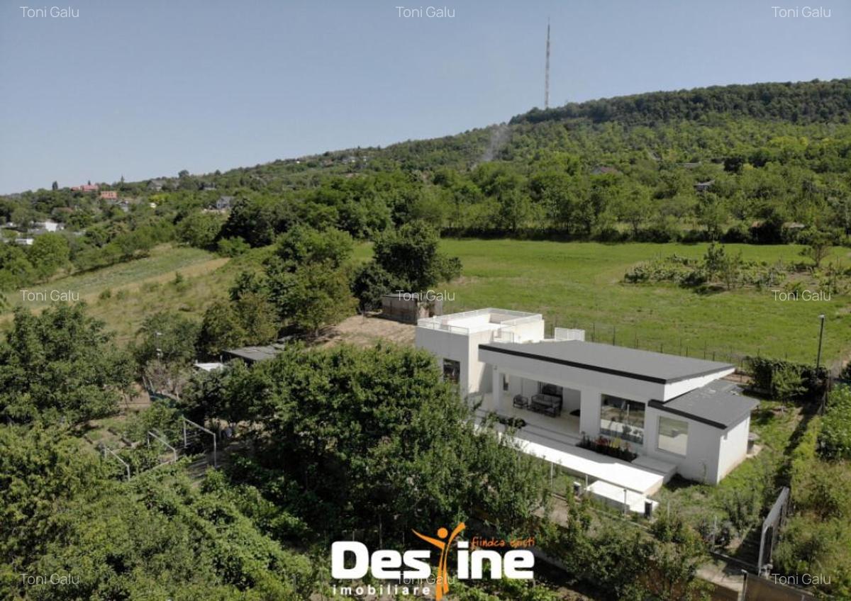 Comision 0% - Casa sustenabila 240 mp cu design futurist, - 1