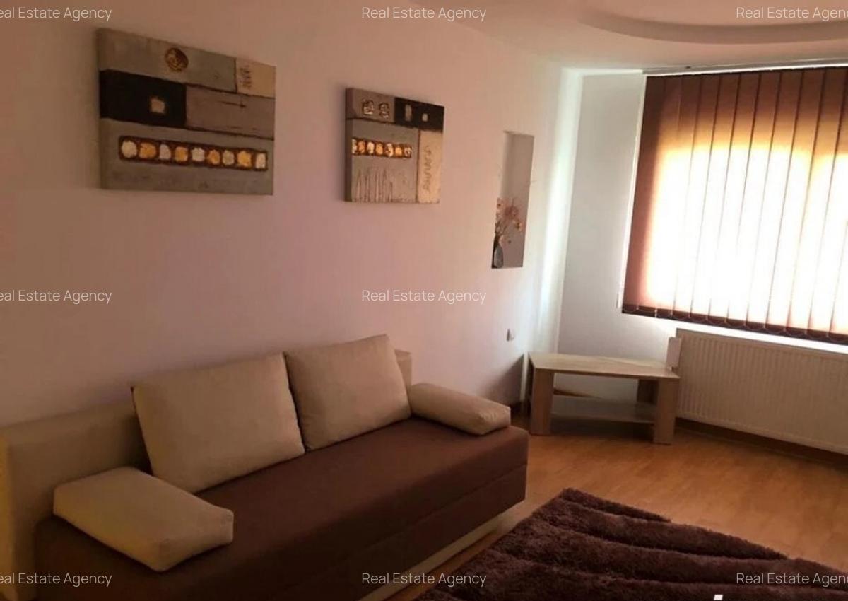 2 camere in zona Spitalul Judetean - 1