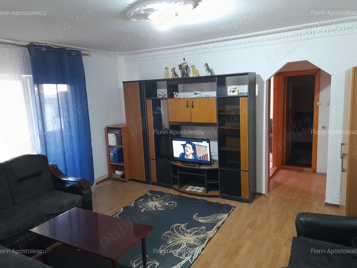 Inchiriez apartament doua camere micro 14, 1500 lei - 2 Inchiriez apartament doua camere micro 14, 1500 lei - 2