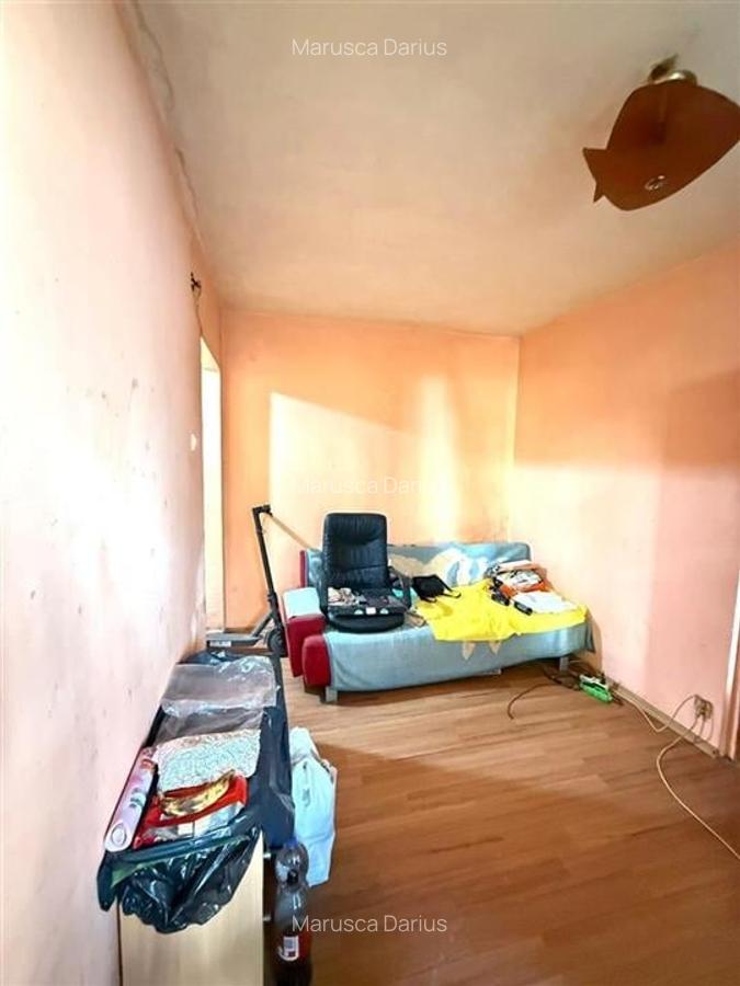 Apartament cu 2 camere semidecomandat în Valenta - 4