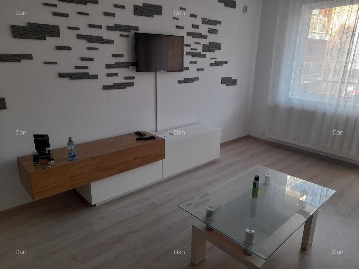 Inchiriez apartament bloc nou - 3
