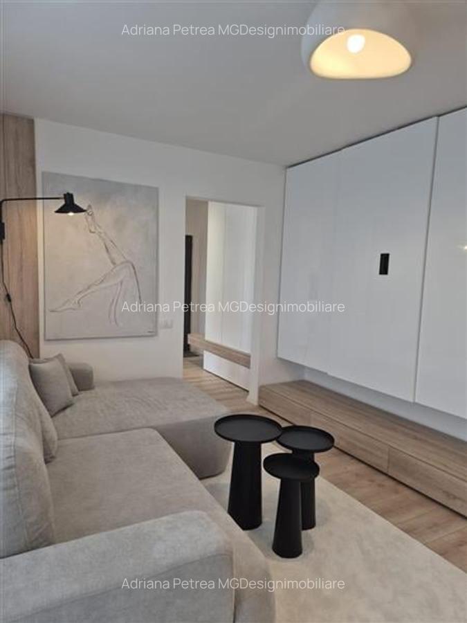 Apartament cu 3 camere semidecomandat, mobilat în Circumvalațiunii - 8