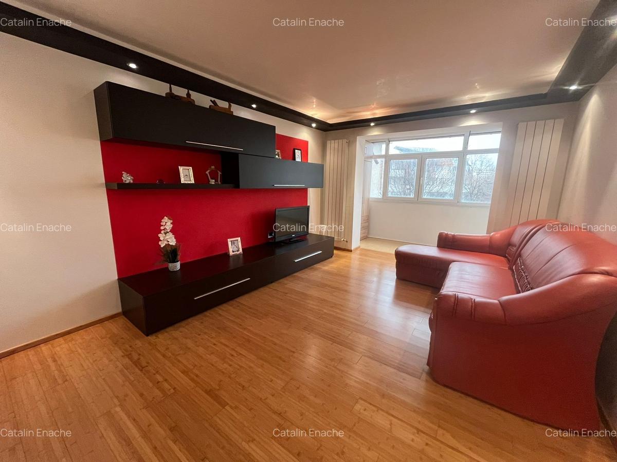 Apartament Zona 2 Stejari - etaj 3 - 70 mp - 4