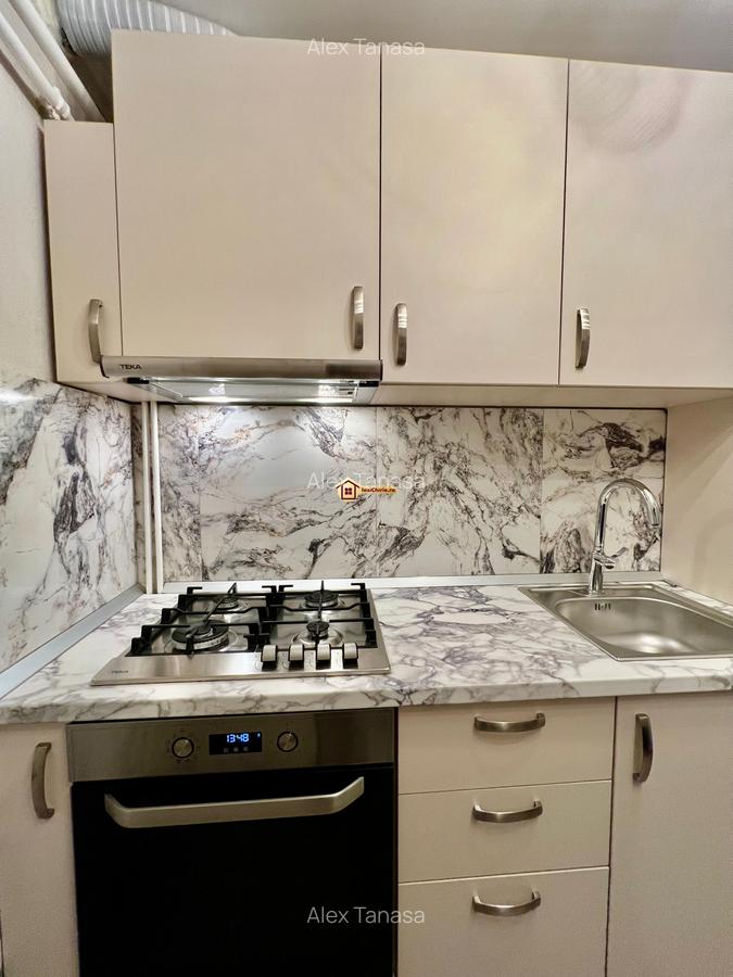 Apartament cu 3 camere decomandat, mobilat în Hala Centrală - 18