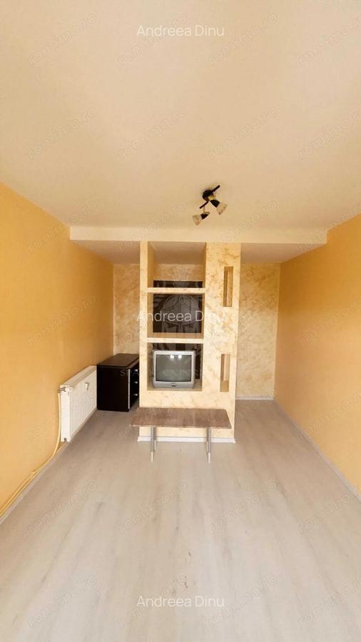 // 3 CAMERE// ULTRACENTRAL// - 5