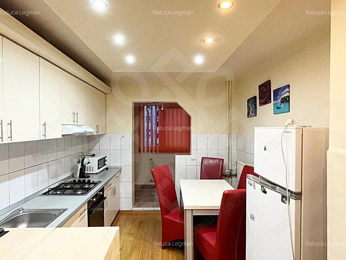 Apartament cu 3 camere de inchiriat in Rogerius, Oradea - 11