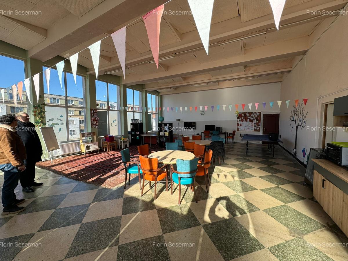 Mega spațiu comercial de vănzare/închiriere în Codlea - 10