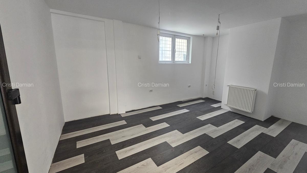 Intrare stradala, parter si mezanin, ideal birouri sau showroom+birouri - 6