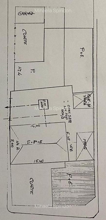 CASA SINGUR CURTE IN ZONA CENTRALA A BRASOVULUI - 8