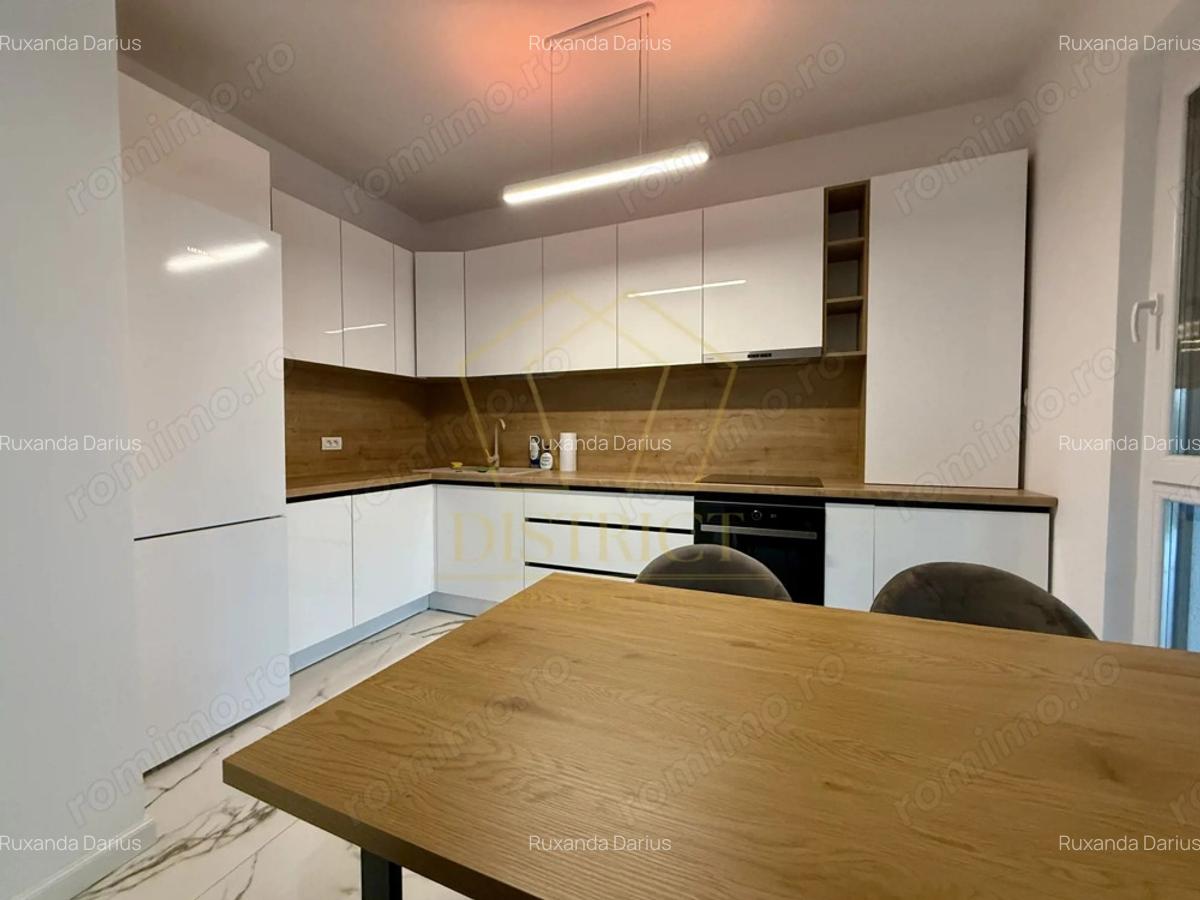 Duplex despartit prin garaj cu 5 camere | Dumbravita - 14