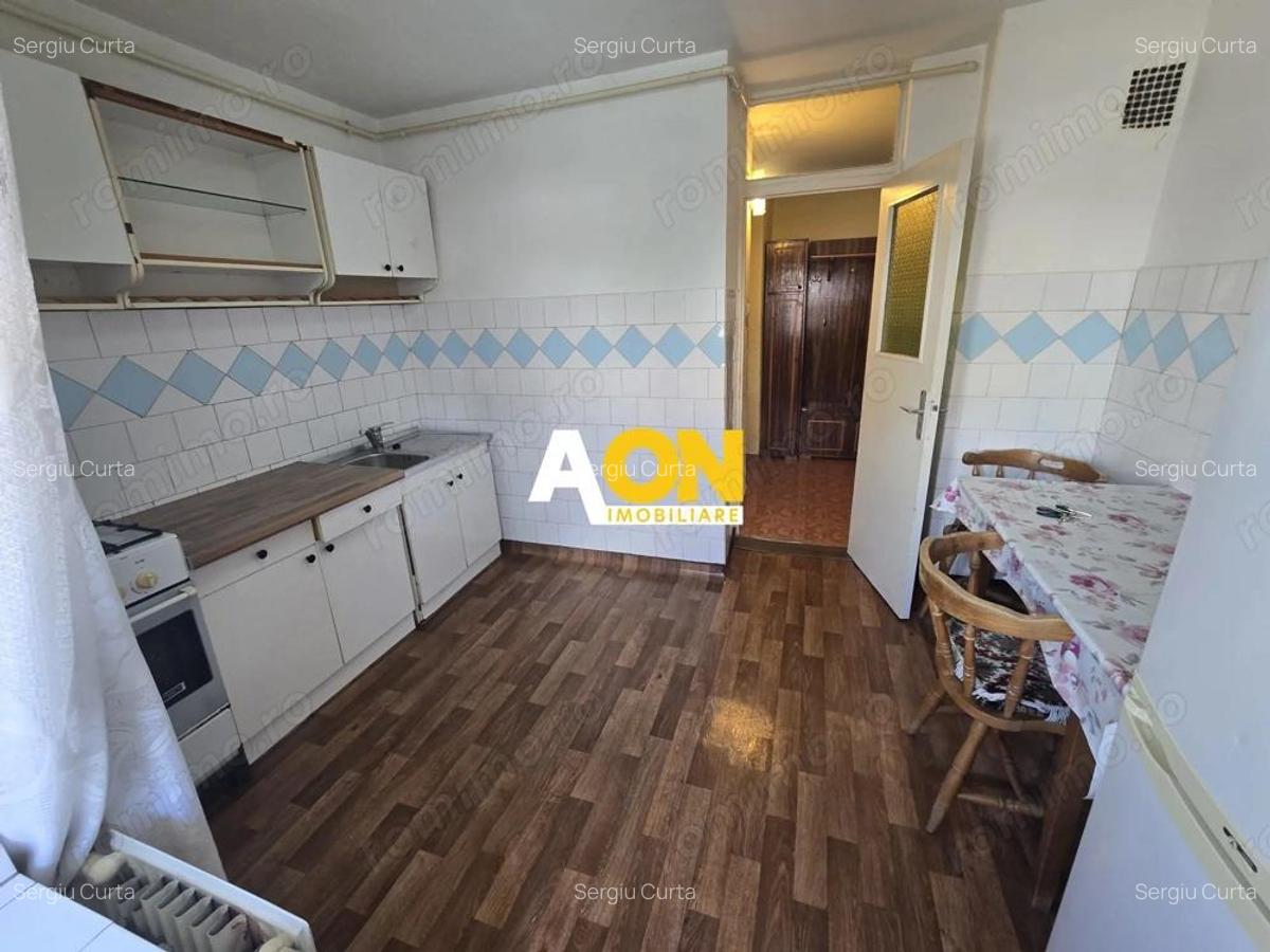 Apartament 3 Camere Decomandat Zona Cetate - 8