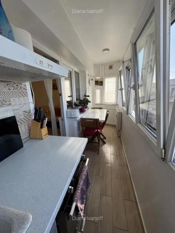 Apartament 3 camere, etaj 10, Republicii - 12