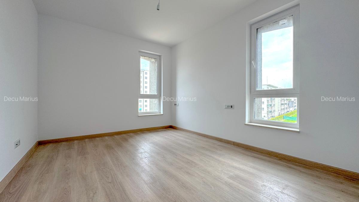 Apartament cu 3 camere decomandat în Tractorul - 6
