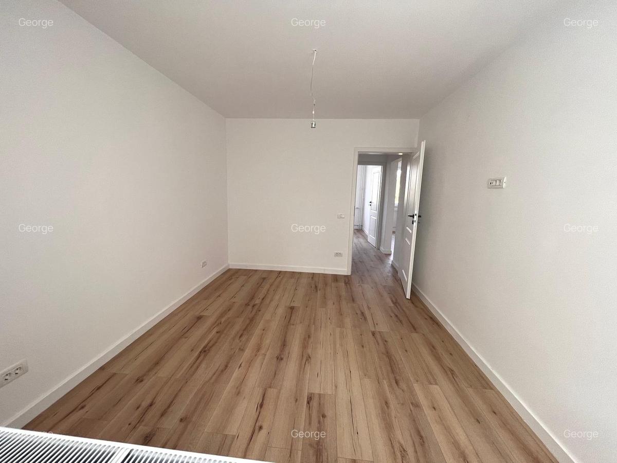 Apartament cu 3 camere semidecomandat în 1 Decembrie 1918 - 11