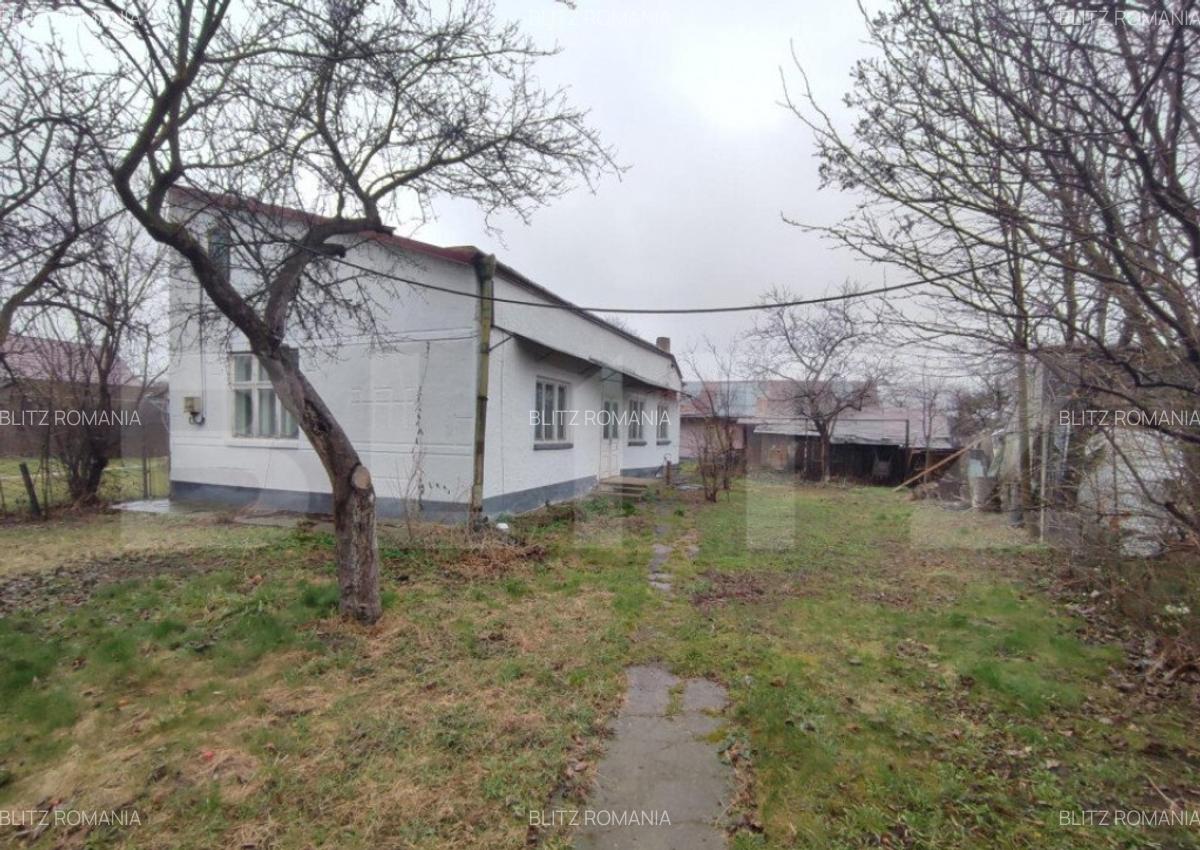 Casa Central in Radau?i, teren 1500 mp - 1